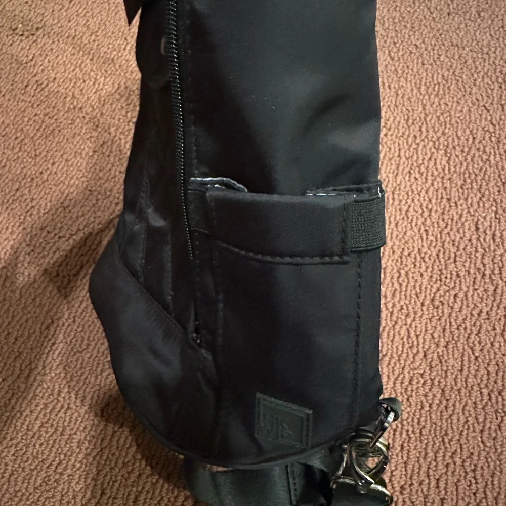 IHKWIP Convertible Sling/ Backpack NWT - Picture 6 of 9